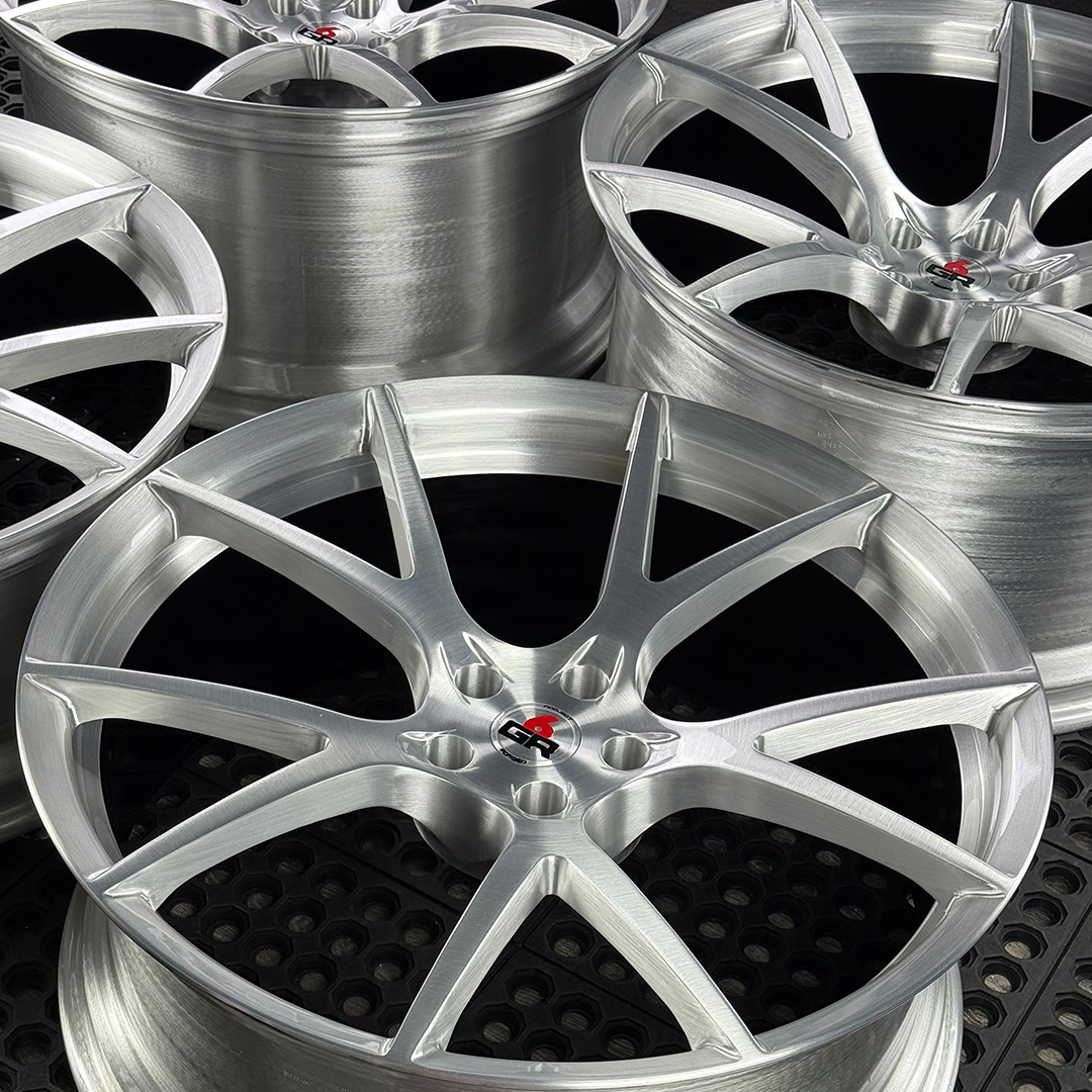 22 inch spun forged ten in brushed aluminum with gloss black barrels for g11 and g70 bmw 7 series