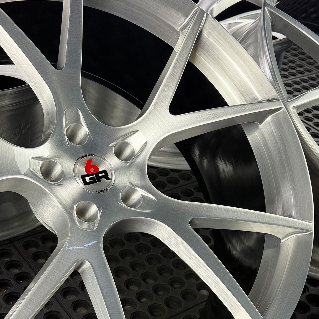 22 inch spun forged ten in brushed aluminum with gloss black barrels for g11 and g70 bmw 7 series