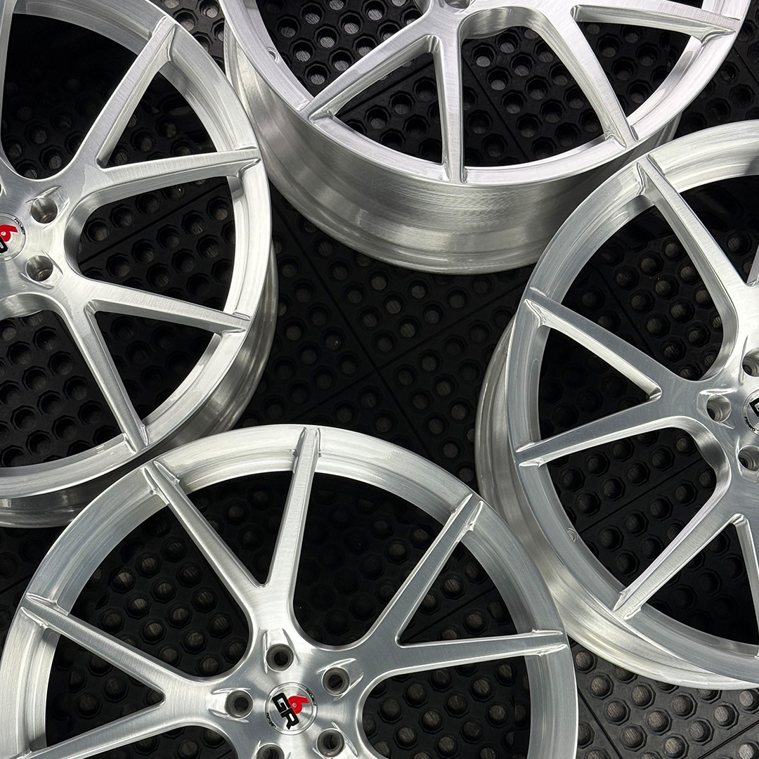 22 inch spun forged ten in brushed aluminum with gloss black barrels for g11 and g70 bmw 7 series