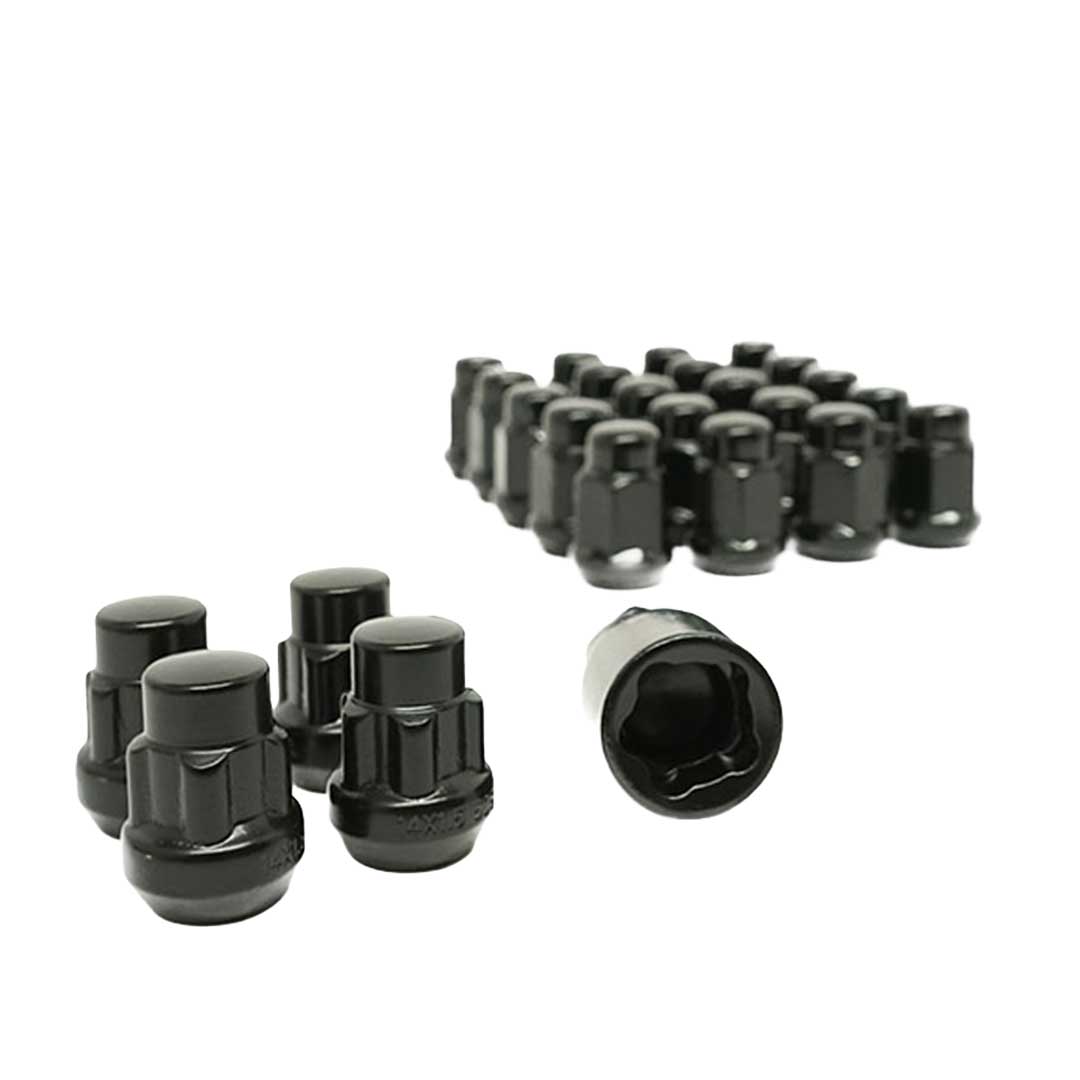 coyote accessories black lug nuts