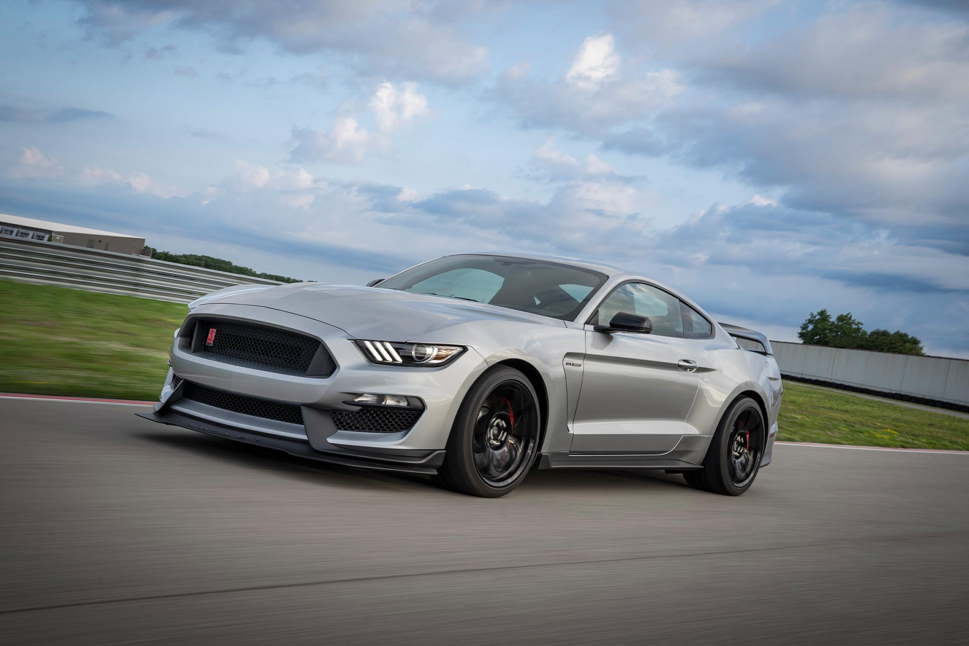 s550 ford mustang shelby gt350r base